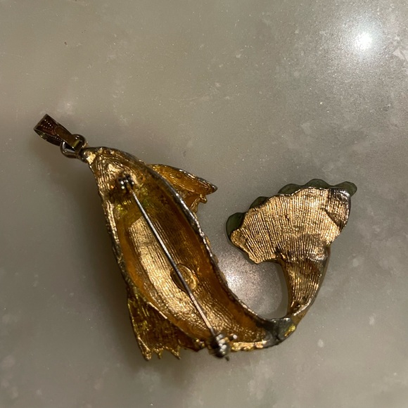 Vintage Signed Hobe Fish Green Jade Brooch/ Pendant - Picture 5 of 6